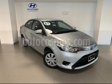 Foto venta Auto usado Toyota Yaris Sedan Core Aut (2017) color Plata precio $180,000