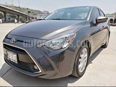 Foto venta Auto usado Toyota Yaris Sedan Core Aut (2016) color Gris precio $188,000