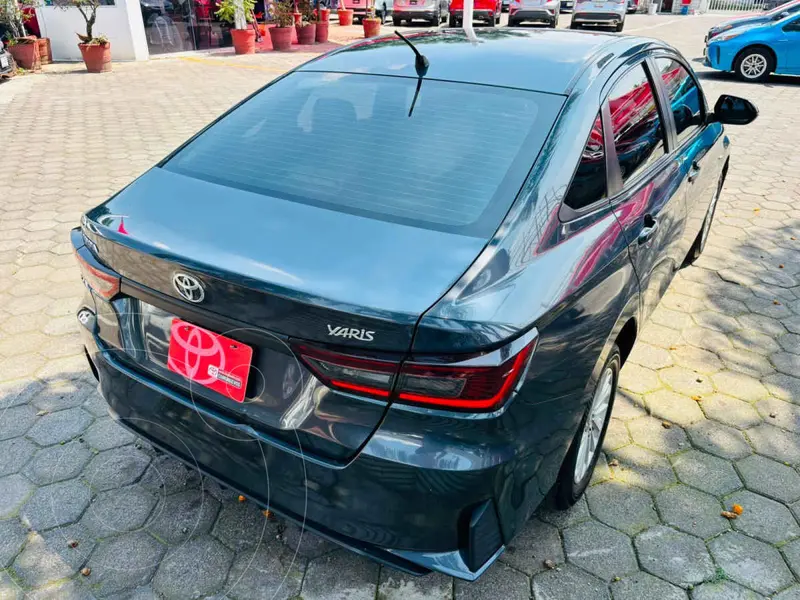 toyota yaris-sedan