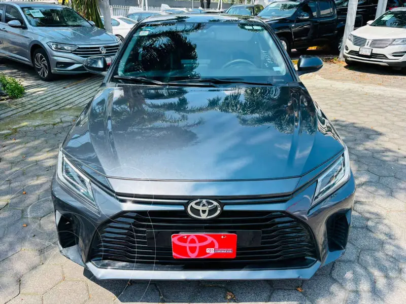 toyota yaris-sedan