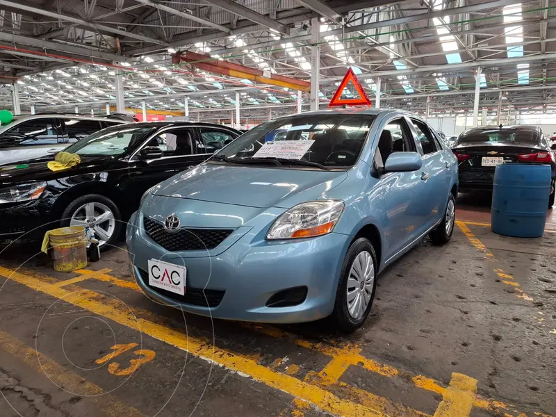 Foto Toyota Yaris Sedan Core Aut usado (2009) color Azul precio $119,800