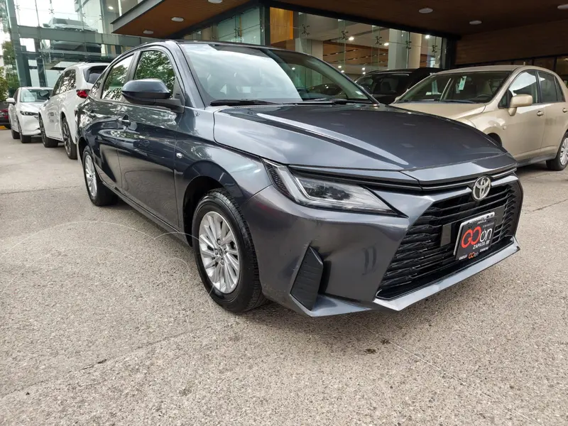 toyota yaris-sedan