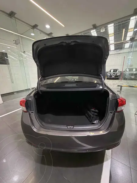 toyota yaris-sedan