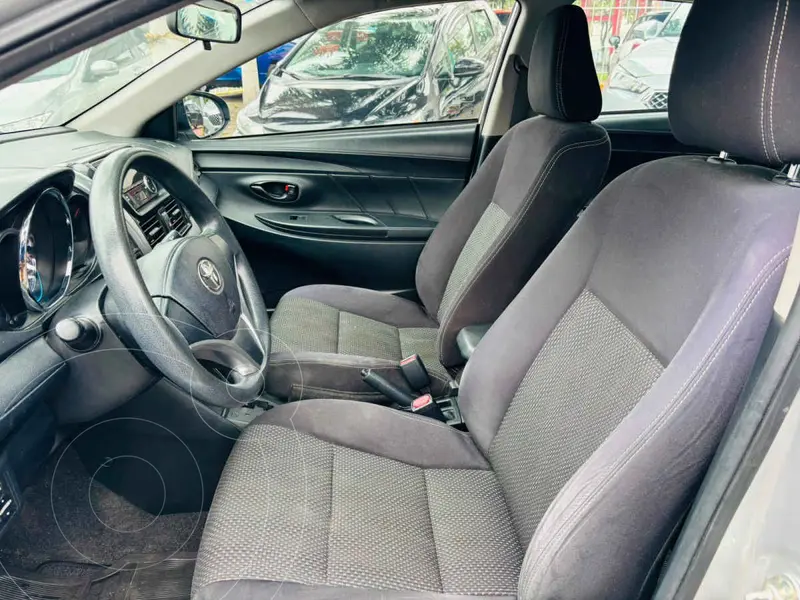 toyota yaris-sedan