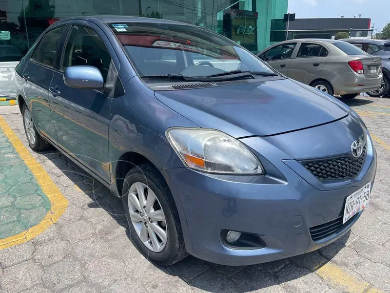 Foto Toyota Yaris Sedan Premium Aut usado (2016) color Azul financiado en mensualidades(enganche $53,750 mensualidades desde $4,538)