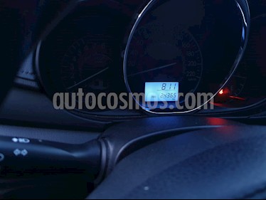 Toyota Yaris Sedan Base usado (2017) color Blanco precio $174,000