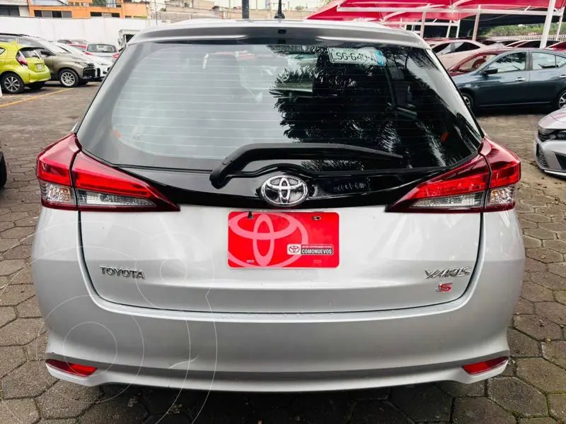 toyota yaris-sedan