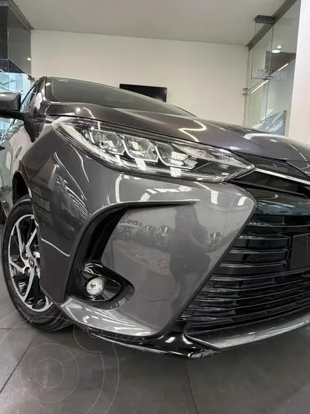 toyota yaris-sedan