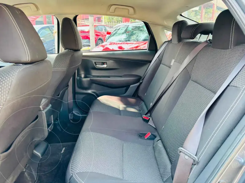toyota yaris-sedan