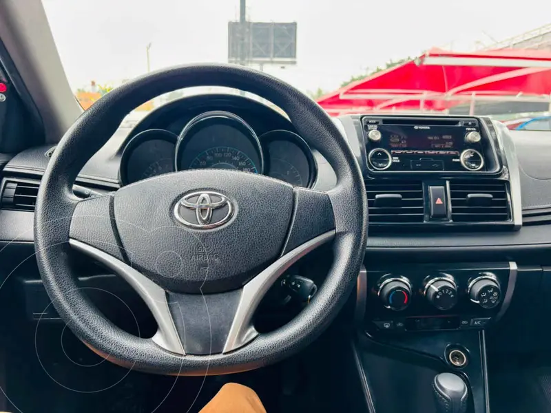 toyota yaris-sedan
