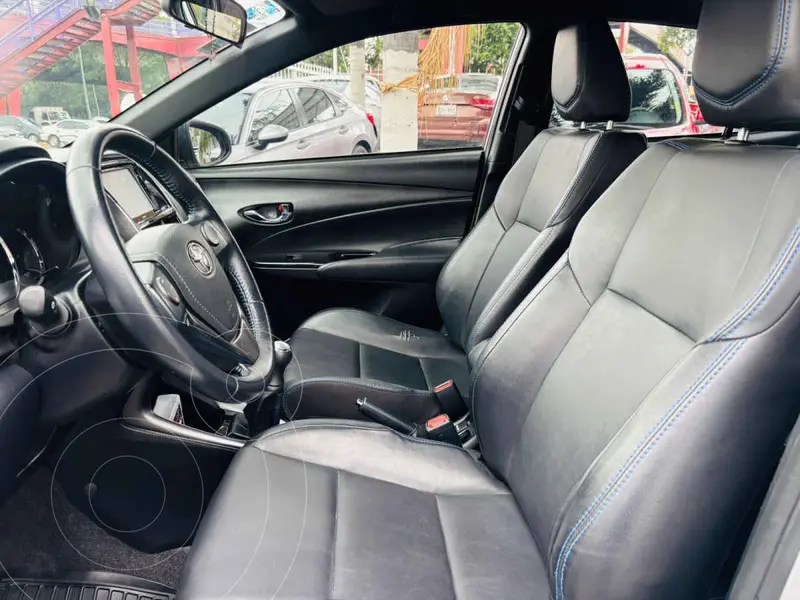 toyota yaris-sedan