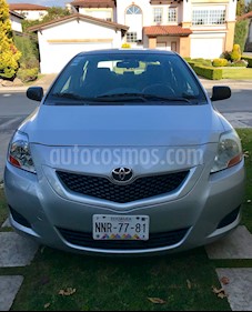 Toyota Yaris Sedan Base usado (2009) color Plata precio $95,000