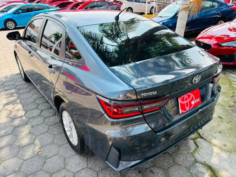 toyota yaris-sedan