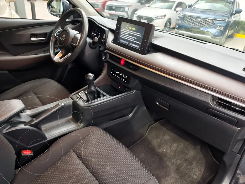 toyota yaris-sedan