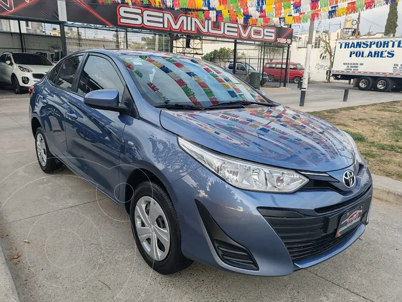 Foto Toyota Yaris Sedan Core usado (2020) color Azul Metalico precio $215,000