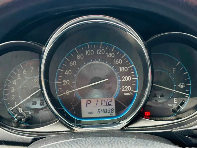 toyota yaris-sedan