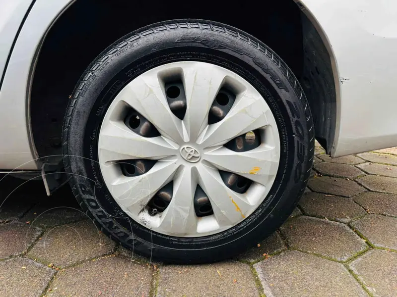 toyota yaris-sedan