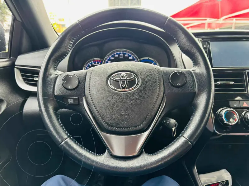 toyota yaris-sedan