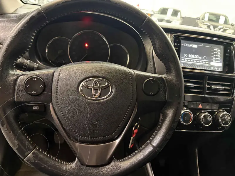 toyota yaris-sedan