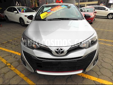 Foto venta Auto usado Toyota Yaris Sedan S Aut (2018) color Plata precio $240,000