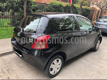 foto Toyota Yaris Sport 1.3 GLi 3P usado (2008) color Negro precio $3.700.000