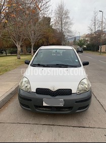 Foto venta Auto usado Toyota Yaris Sport 1.3 XLi 3P (2005) color Blanco precio $2.400.000