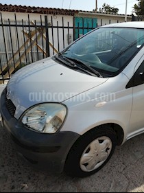foto Toyota Yaris Sport 1.3 XLi 3P usado (2005) color Gris precio $2.400.000