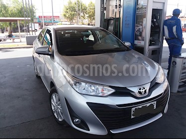 Foto venta Auto usado Toyota Yaris 1.5 GLi E (2018) color Gris precio $8.290.000