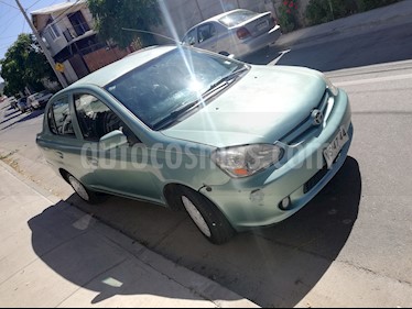 Foto venta Auto usado Toyota Yaris 1.5 GLi (2003) color Verde precio $2.150.000