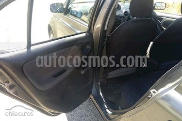 foto Toyota Yaris 1.5 XLi usado (2006) color Gris precio $2.800.000