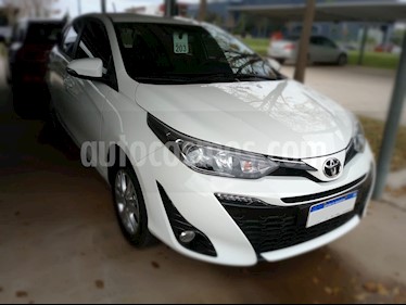 Foto venta Auto usado Toyota Yaris 1.5 XLS Pack CVT (2018) color Blanco precio $730.000
