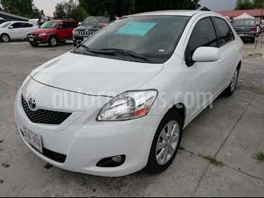 foto Toyota Yaris 5P 1.5L Core Aut usado (2016) color Blanco precio $140,000