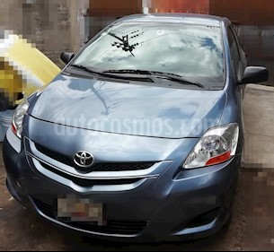 foto Toyota Yaris 5P 1.5L Core usado (2008) color Azul precio $95,000