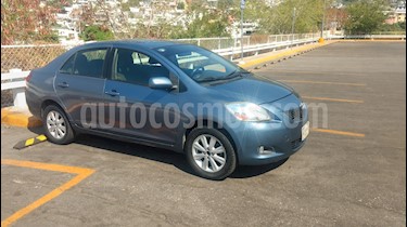 foto Toyota Yaris 5P 1.5L Premium Aut usado (2012) color Azul precio $124,000