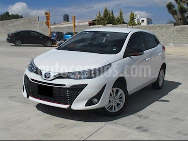 foto Toyota Yaris 5P 1.5L S Aut usado (2018) color Blanco precio $235,000