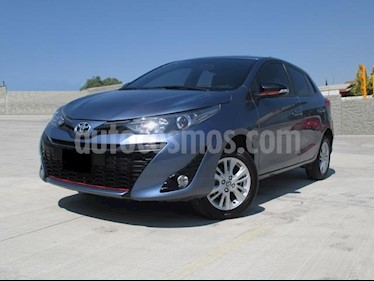 Foto venta Auto usado Toyota Yaris 5P 1.5L S Aut (2018) color Azul precio $242,000