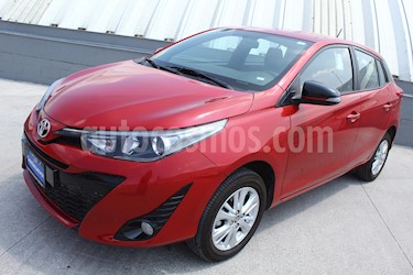 foto Toyota Yaris 5P 1.5L S Aut usado (2019) color Rojo precio $268,894