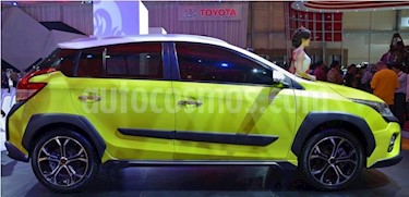 foto Toyota Yaris 5p Hatchback Core L4/1.5 Man usado (2019) color Amarillo precio $365,000