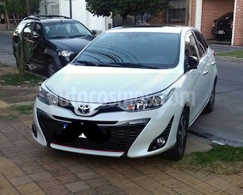 Toyota Yaris 1.5 S CVT usado (2018) color Blanco Perla precio $1.160.000