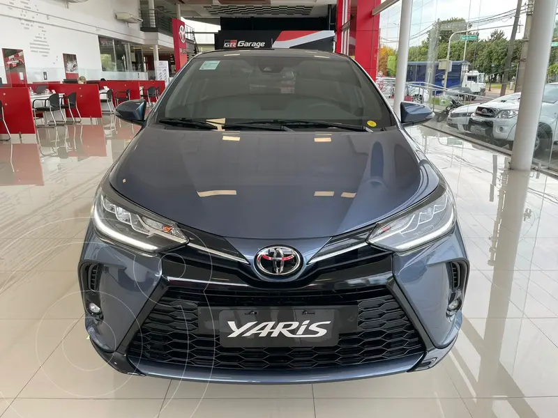 Toyota Yaris 1.5 XLS Pack CVT financiado en cuotas anticipo $930.000 cuotas desde $32.000