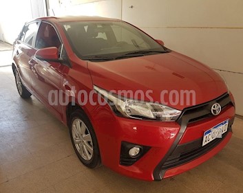 Toyota Yaris 1.5 S CVT usado (2017) color Rojo precio $795.000
