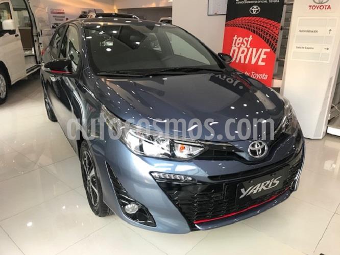 Toyota Yaris 1.5 S CVT nuevo color Azul Medianoche precio $1.989.800