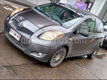 Toyota Yaris XL Sport usado (2009) color Gris precio $3.000.000