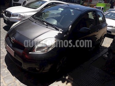Toyota Yaris 1.5L XLi usado (2011) color Gris precio $3.500.000