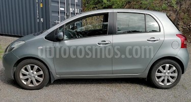 Toyota Yaris 1.3 usado (2008) color Plata precio u$s2.300