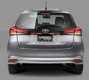 Toyota Yaris 5P 1.5L S Aut nuevo color Blanco precio $290,100