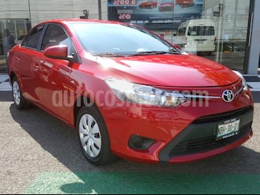 foto Toyota Yaris 5P 1.5L Core usado (2017) color Rojo precio $188,000