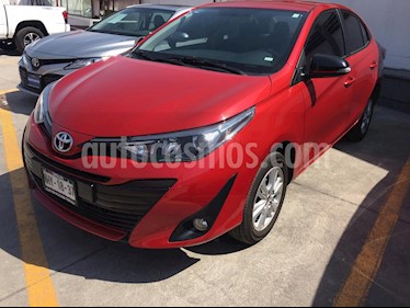 Toyota Yaris 5P 1.5L Premium usado (2019) color Rojo precio $224,000