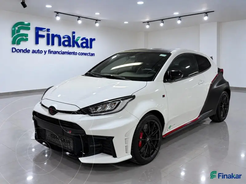 Toyota Yaris S MT (2026)