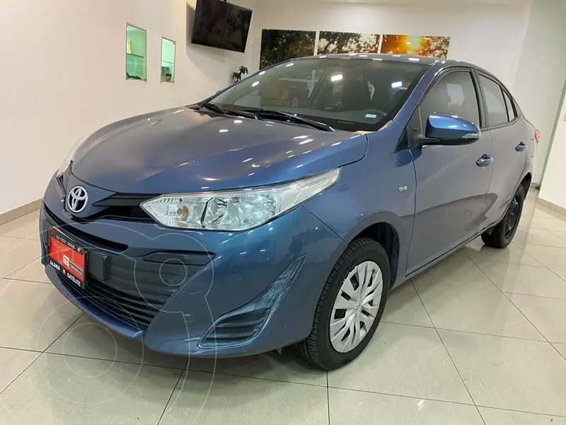 Foto Toyota Yaris 5P 1.5L Core usado (2019) color Azul precio $269,000
